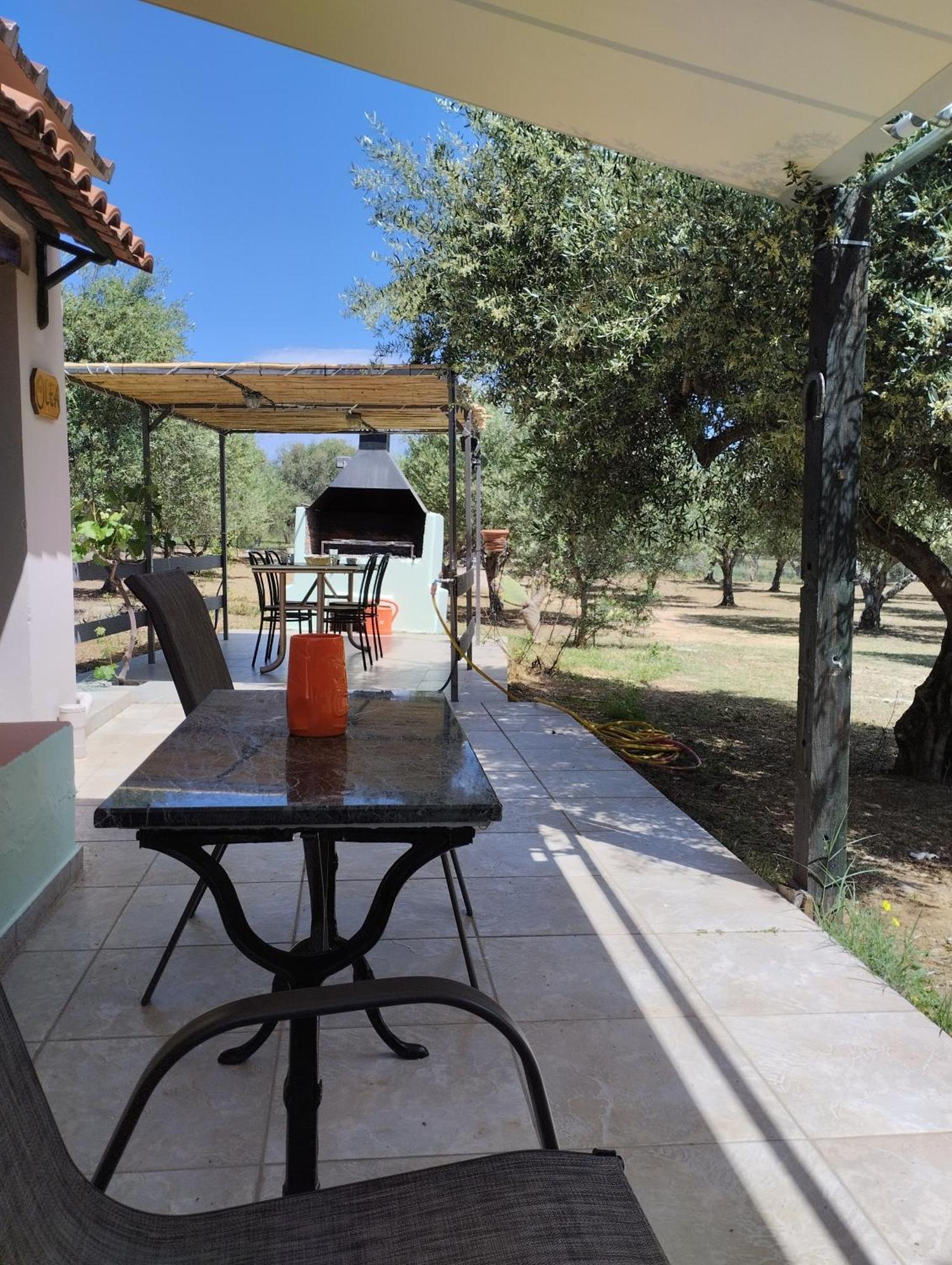 Olea Cottage Galatás 외부 사진