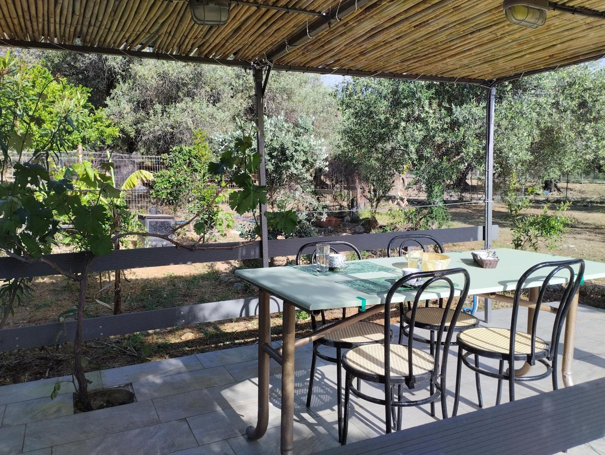 Olea Cottage Galatás 외부 사진